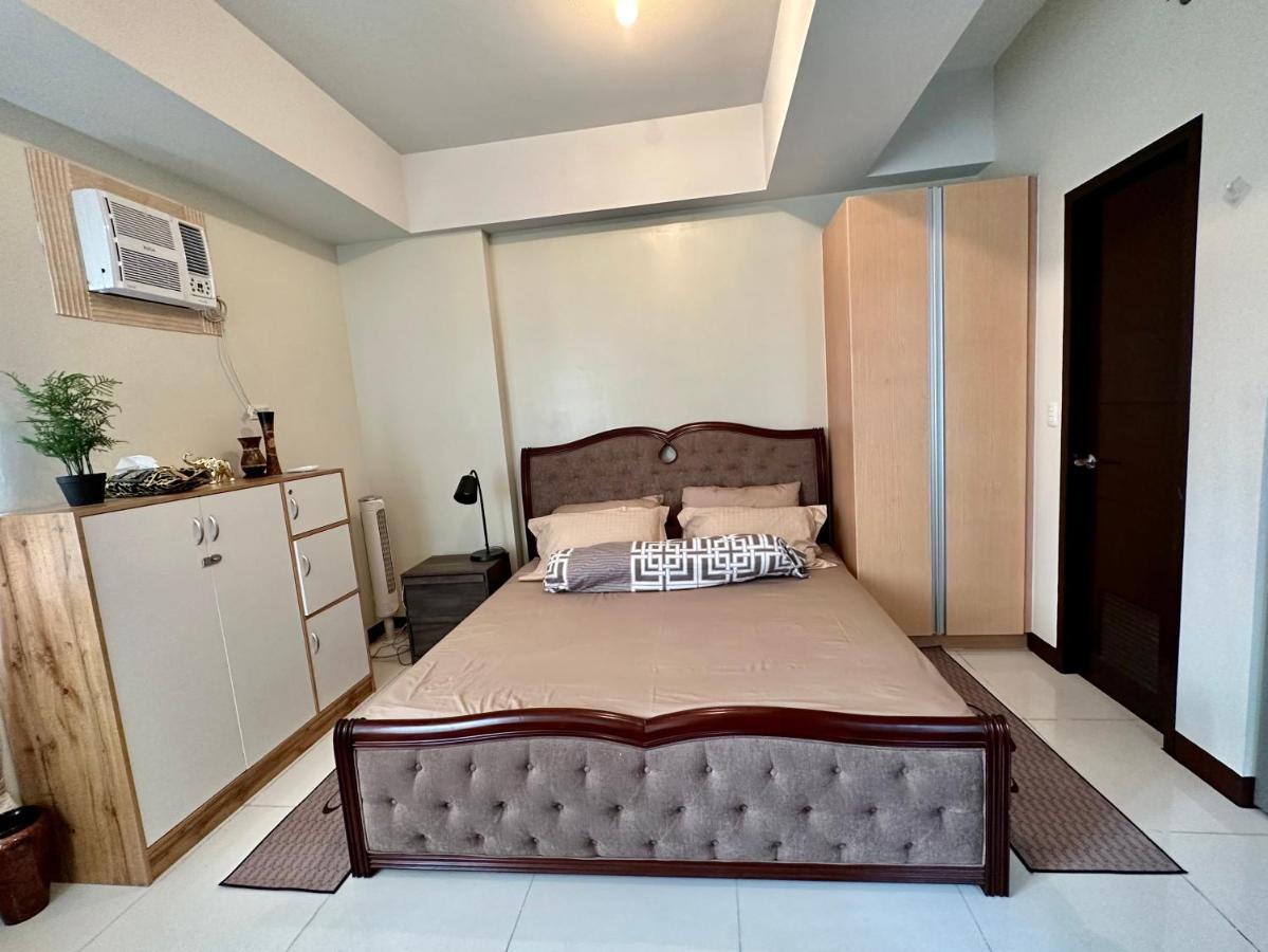 Lindy's Cozy Place @newport In Front Of Naia Terminal 3 *