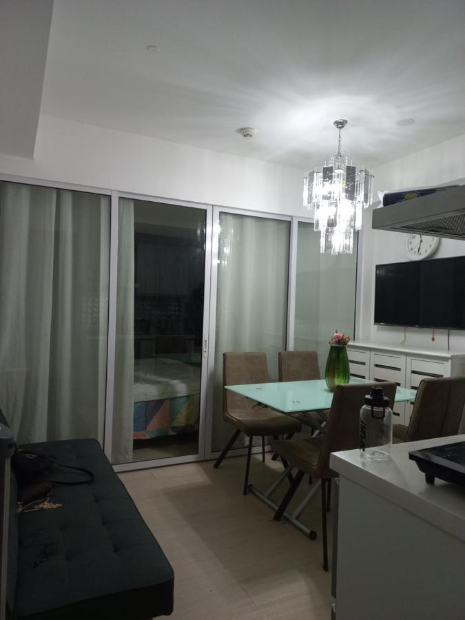 Hotel Azure Urban Staycation Bah 337 Unli Wifi 24 Hrs Check In No Security Deposit Hygeinic View *