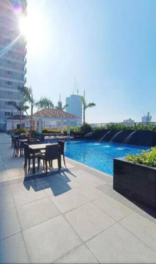 Coast Residences Penthouse With Skyline And Bay View Manila