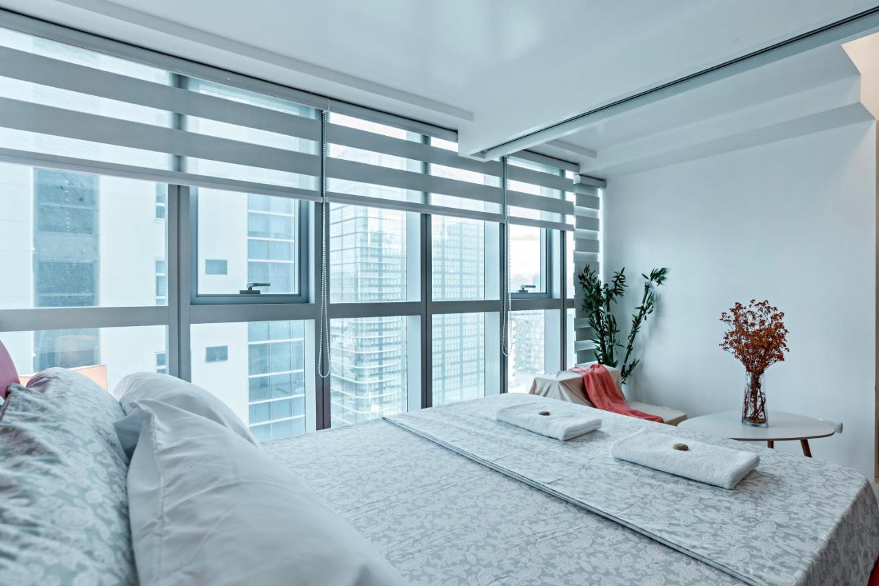 1br In Uptown Bgc