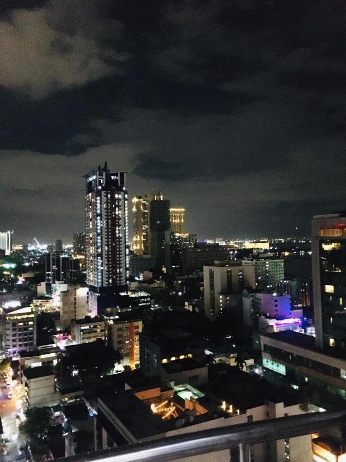 Birch Tower - Staycation In Manila