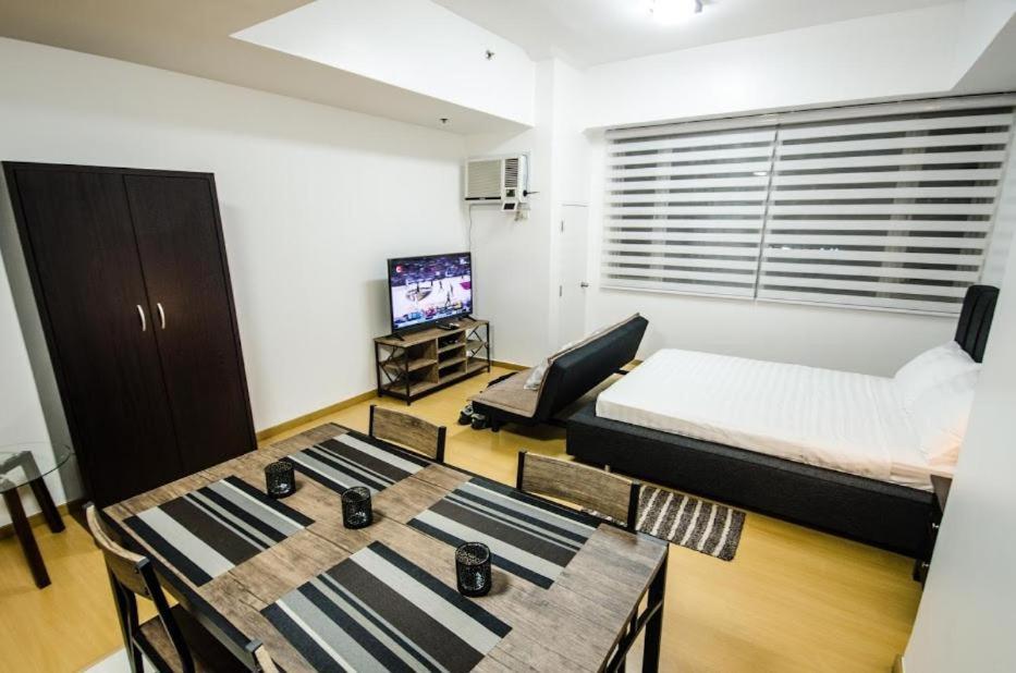 Prime Avant Bgc Location By Ph Staycation Apartment