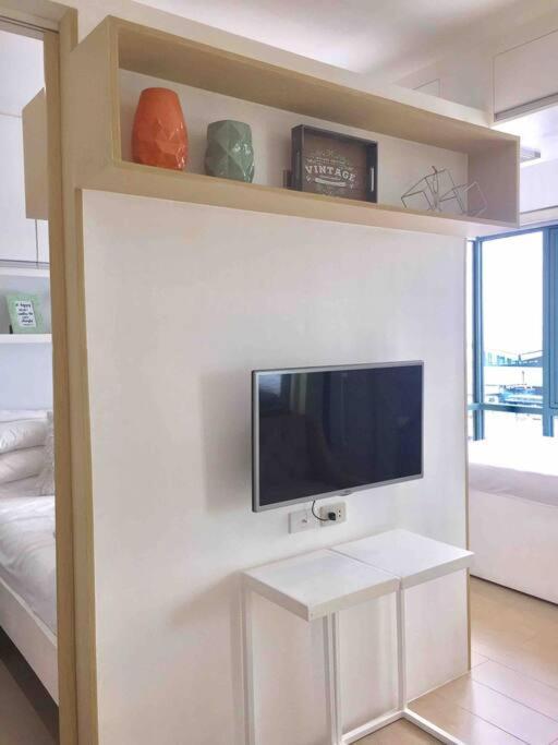 Modern Minimalist Unit Across Naia3 * Manila