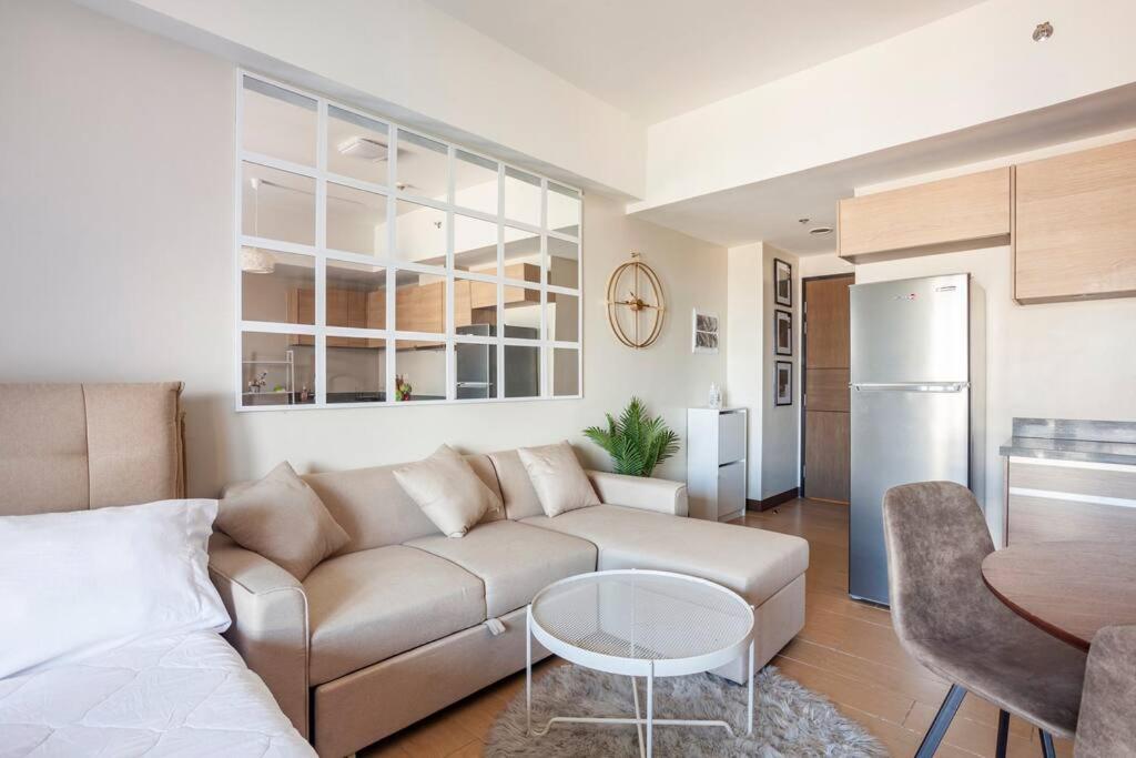 Refined & Homey Luxury Apartment