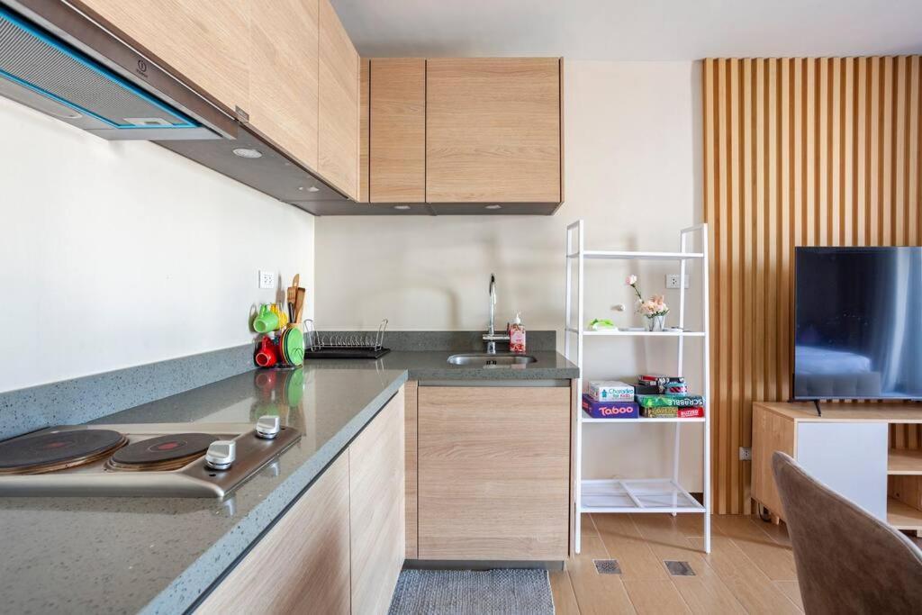 Apartment Refined & Homey Luxury Manila
