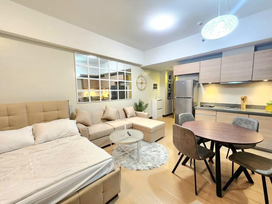 Apartment Refined & Homey Luxury *