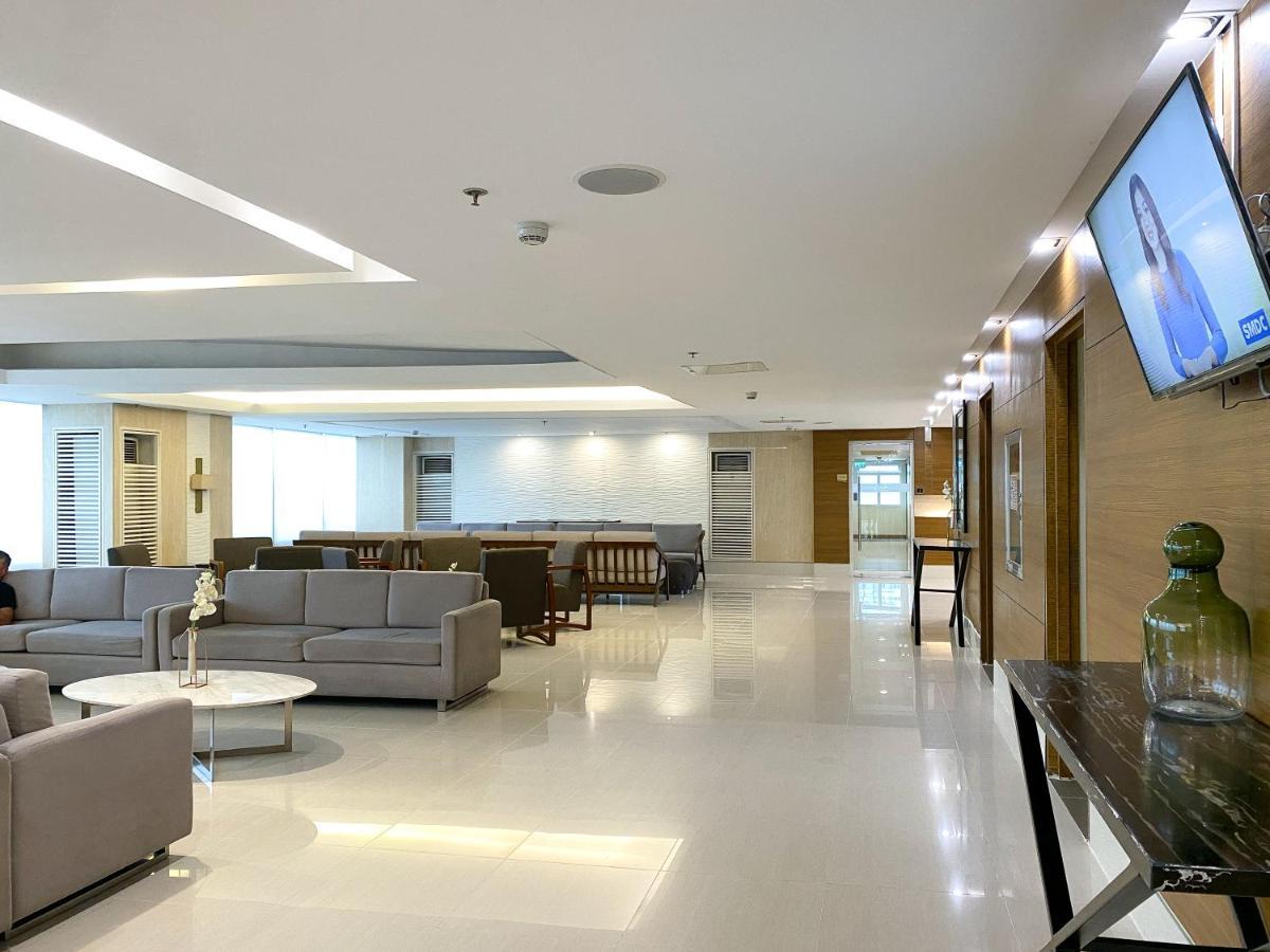 Apartment By The Bay Roxas Blvd Yacht Club Us Embassy