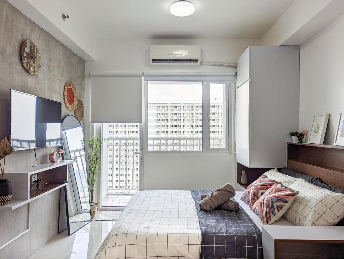 Apartment By The Bay Roxas Blvd Yacht Club Us Embassy *