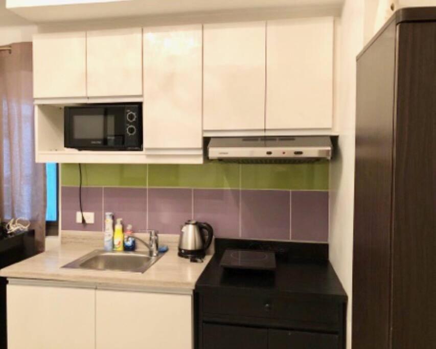 Apartment Kl Tower Legazpi Village, Makati Near Greenbelt & Aim Makati *