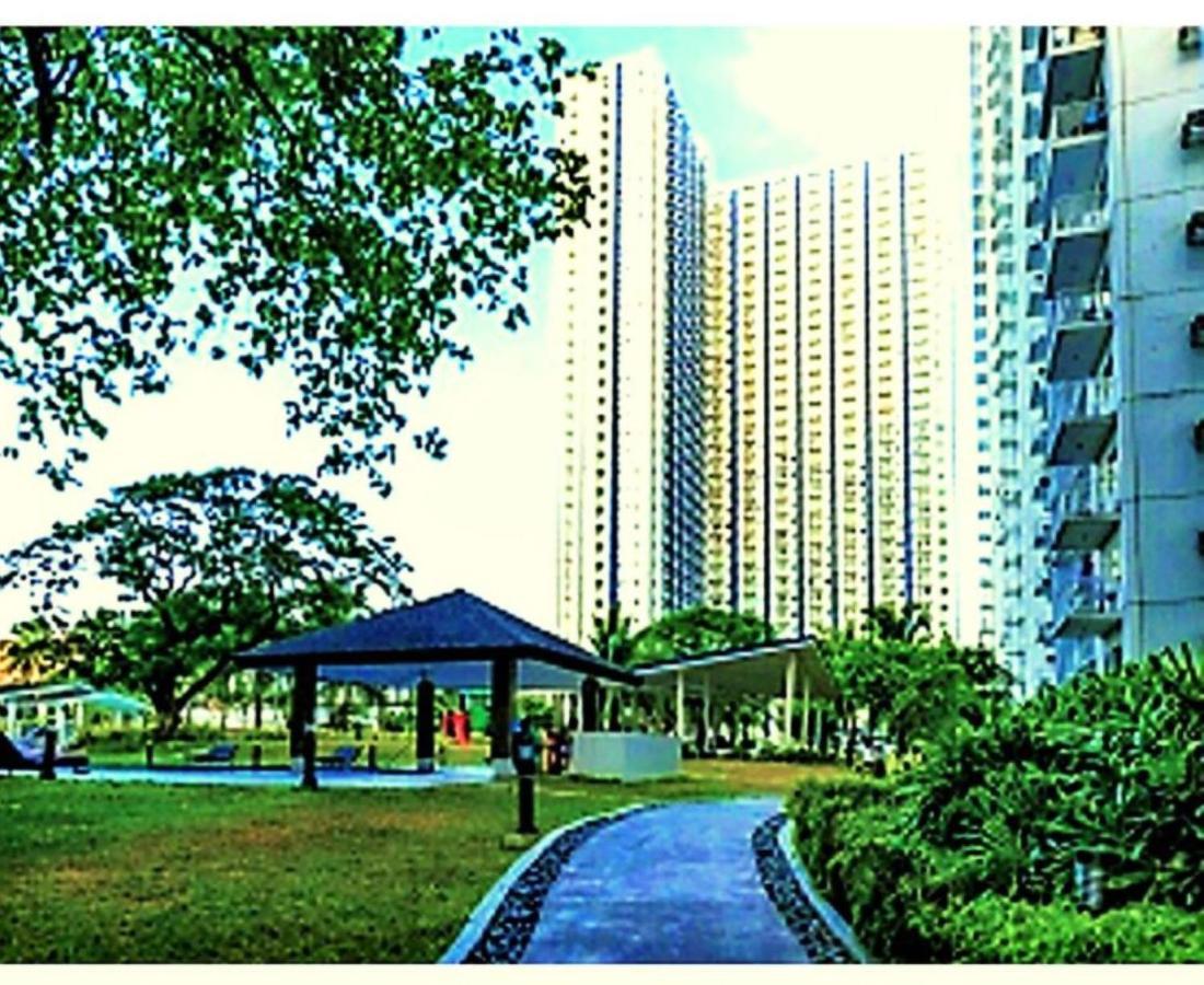 Grass Residences Malls Pools & Gardens Sm North Qc Mla Manila