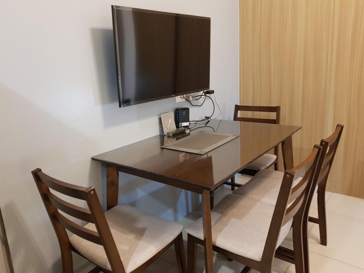 Breeze Residences By Cs Luxe Apartment Manila