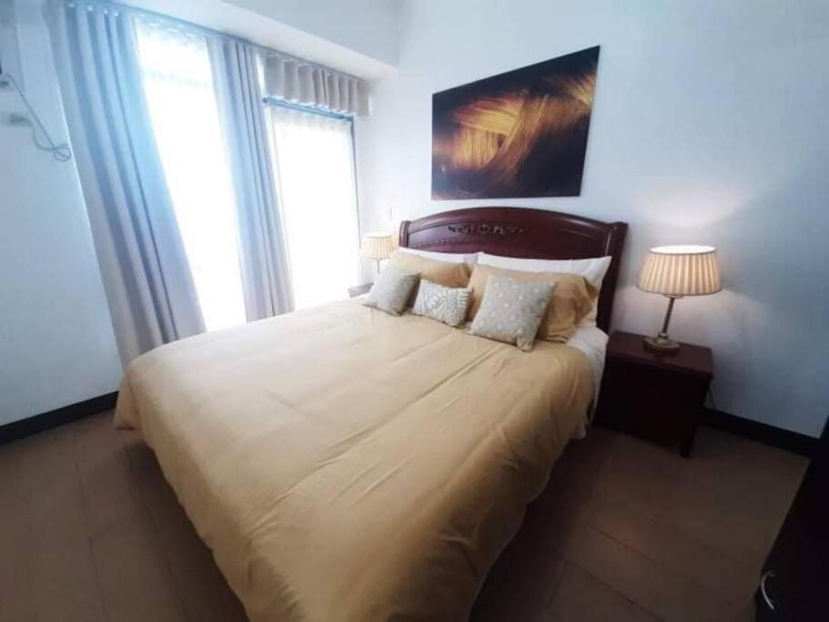 Apartment Cubao Manhattan Heights Unit 6h Tower B, 2br *