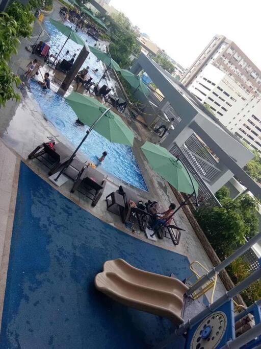 Cubao Manhattan Heights Unit 6h Tower B, 2br Apartment