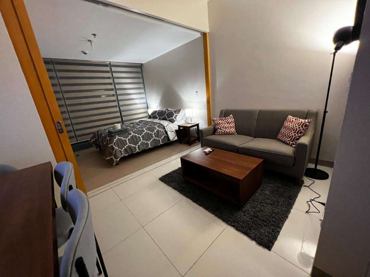 Apartment 1 Bedroom Uptown Bgc Across Uptown Mall *