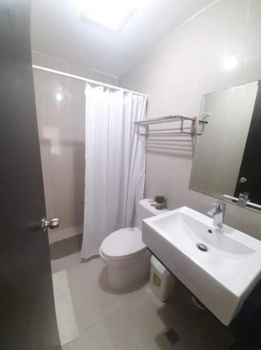 Cubao Manhattan Heights Unit 6h Tower B, 2br