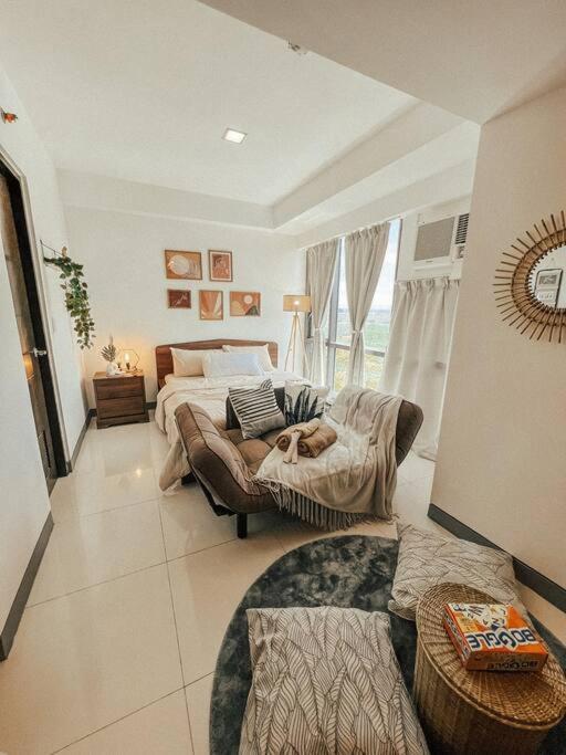 Chic And Cozy Viceroy Residences Taguig Apartment Manila