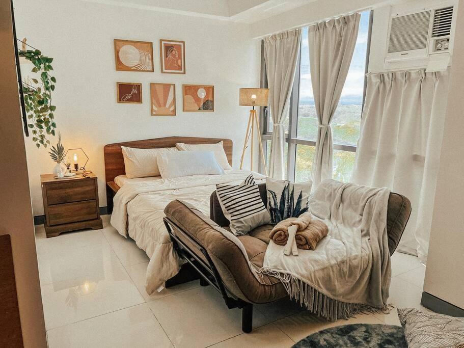 Chic And Cozy Viceroy Residences Taguig * Manila