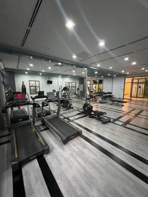 Chic And Cozy Viceroy Residences Taguig Apartment