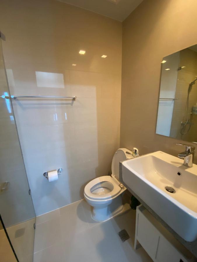 Apartamento 1 Bedroom Uptown Bgc With Balcony Manila