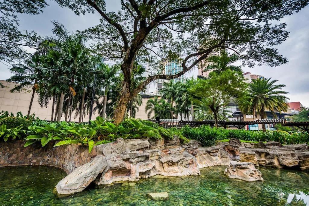 Mary's Pool View At Grace Residences Near Bgc Apartamento *