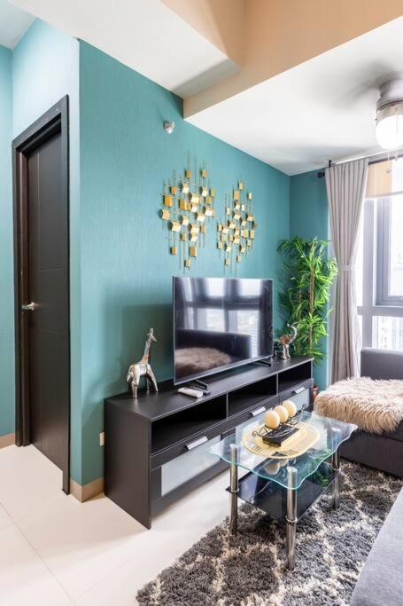 Luxury Living @ Eastwood Apartment
