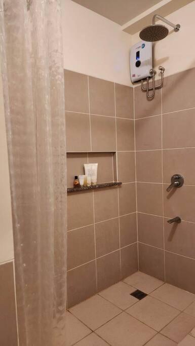 Apartamento Mandaluyong 2 Bedroom For Rent *