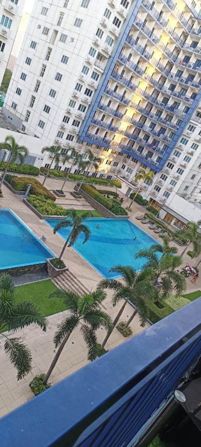 Amigo's Place At Sea Residences