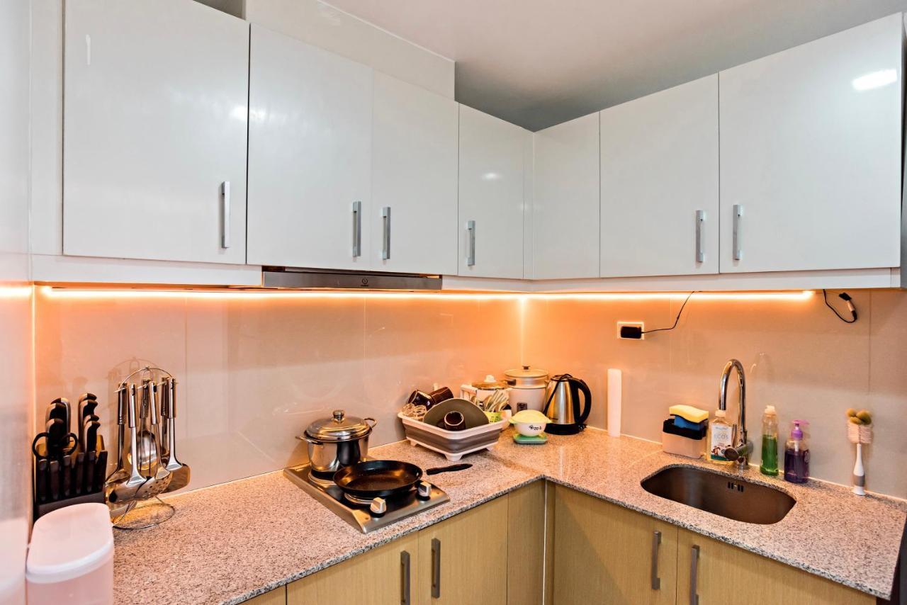 1br In Uptown Bgc