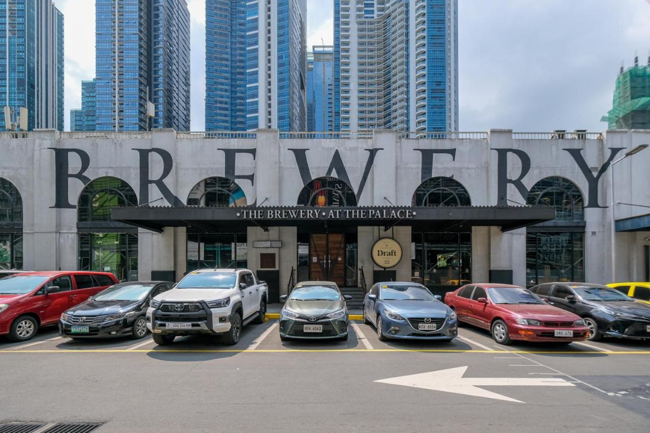 1br In Uptown Bgc * Manila