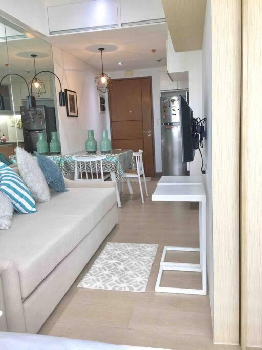 Modern Minimalist Unit Across Naia3 Apartment *