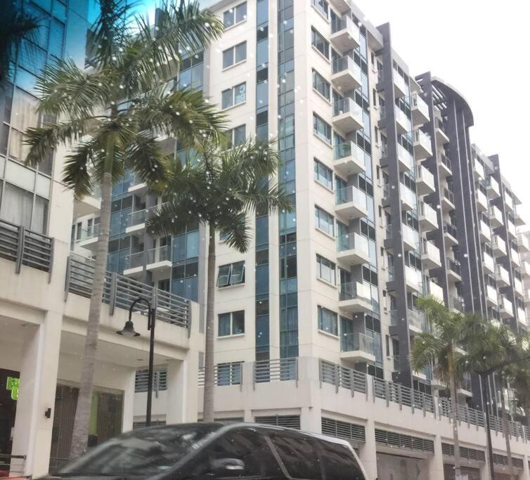 Modern Minimalist Unit Across Naia3 * Manila
