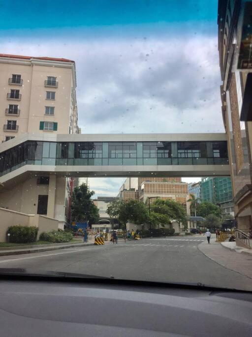 Apartment Modern Minimalist Unit Across Naia3 *