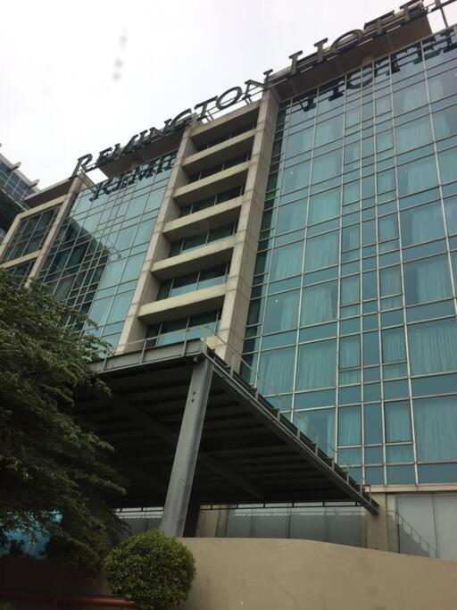 Modern Minimalist Unit Across Naia3 Manila