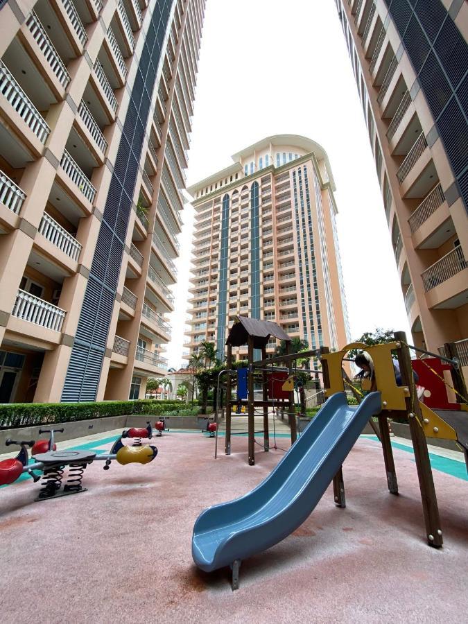 Apartment Njoy! Chic & Luxury At Venice Canal - Perfect For Business & Couples Manila