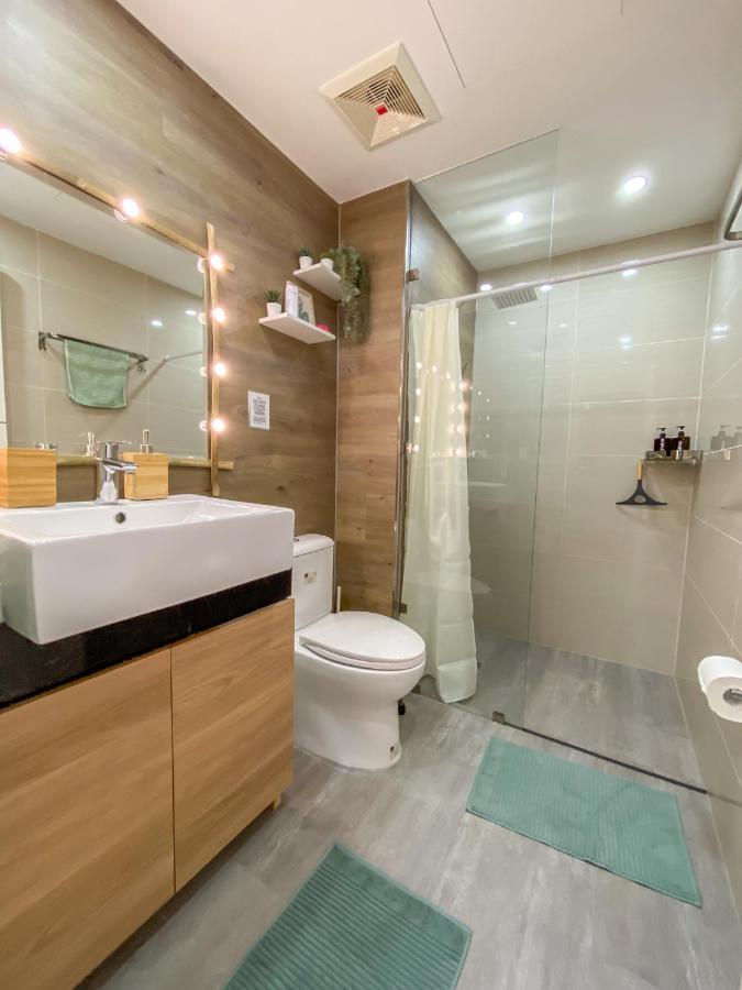 Apartment Njoy! Chic & Luxury At Venice Canal - Perfect For Business & Couples Manila