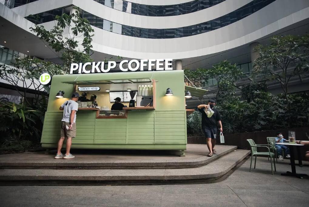 New Cosy 1br Above Air Mall Walk To Ayala/buendia Apartment