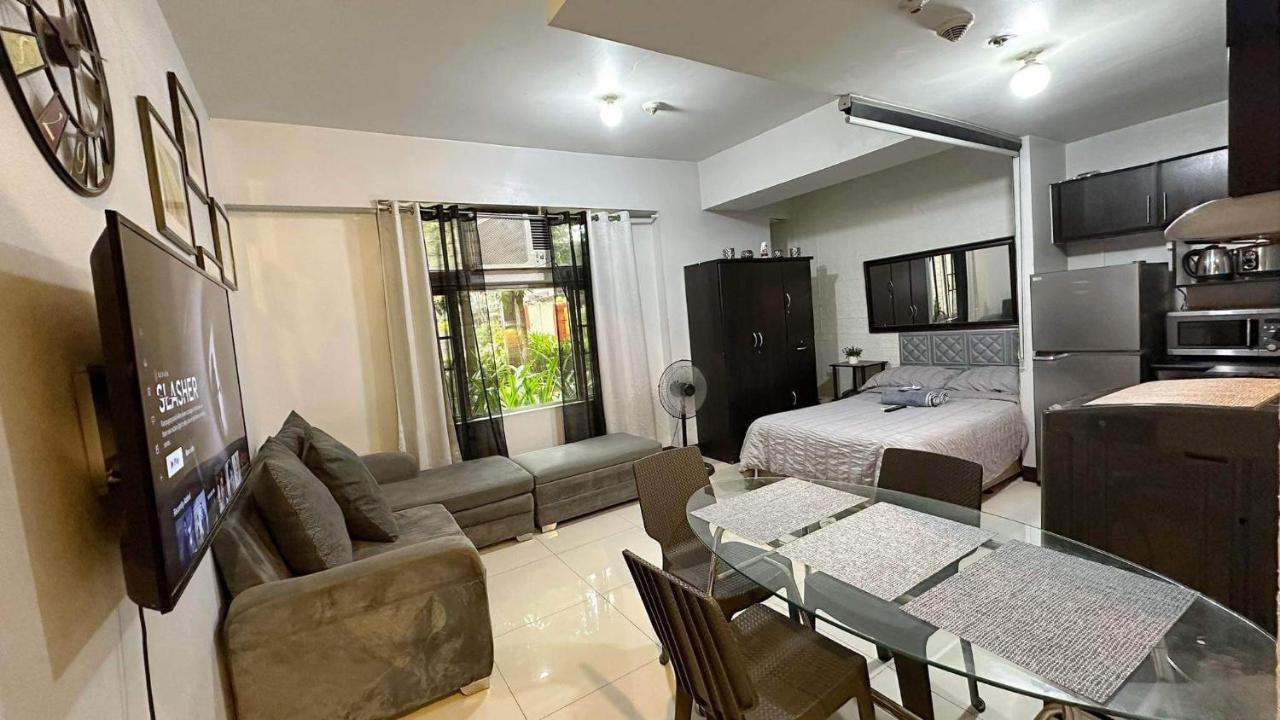 Manhattan Parkview Studio Unit * Manila