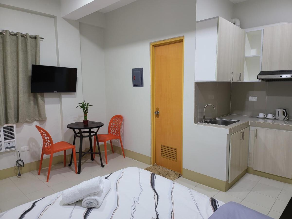 Hotel R Us - Purisima