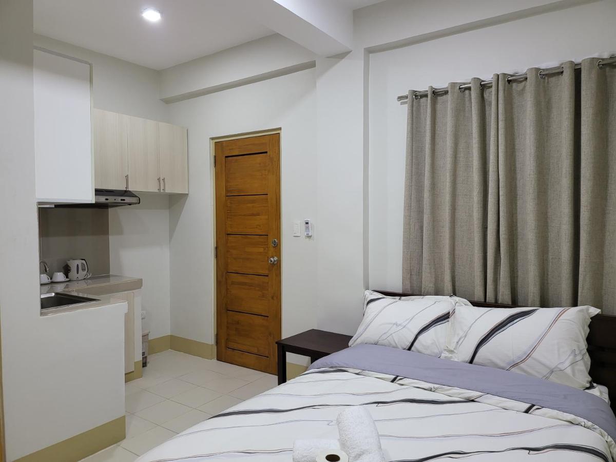 R Us - Purisima Hotel 2*