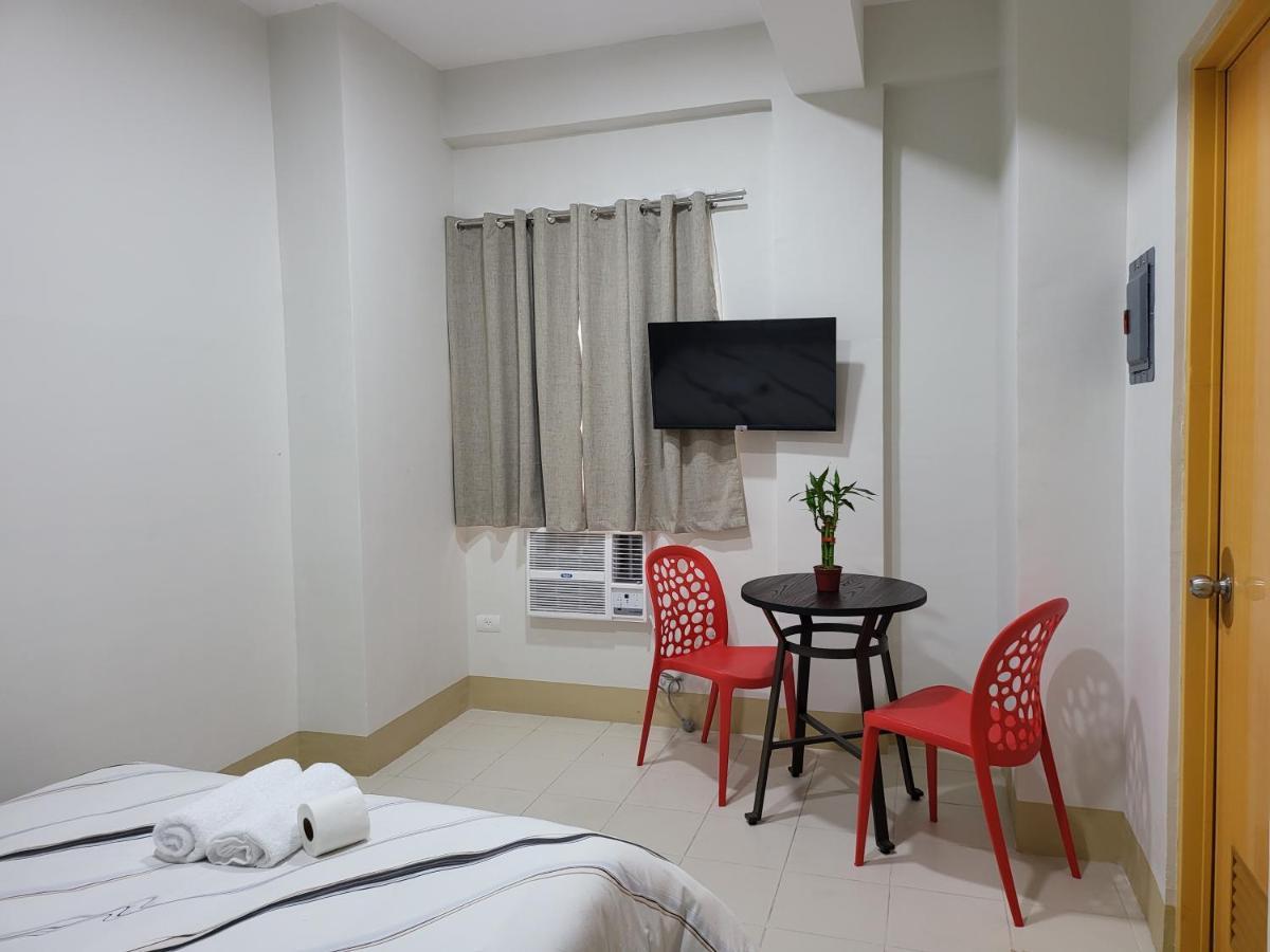 Hotel R Us - Purisima 2*