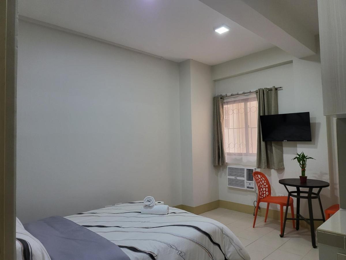 Hotel R Us - Purisima 2*