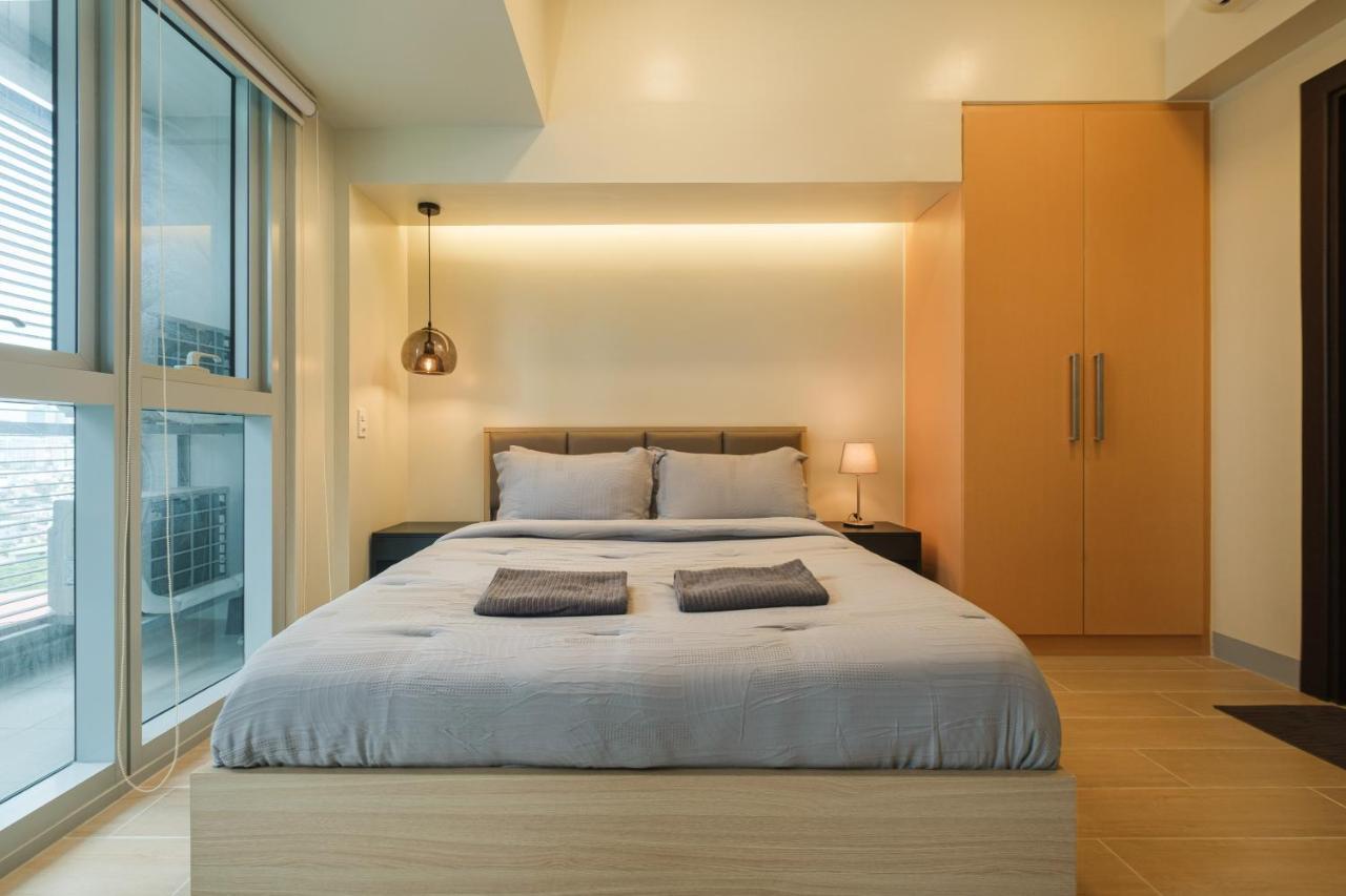 Apartment Uptown Parksuites Modern