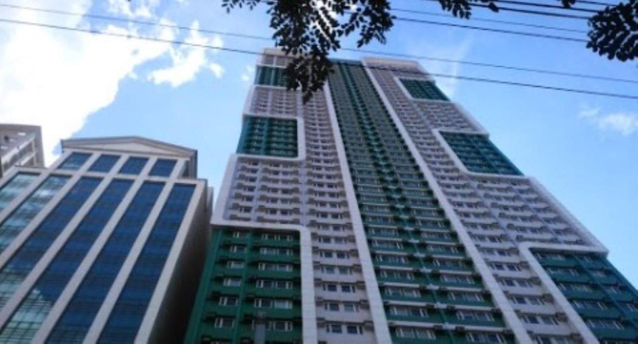The Scenic: Comfortable Living By Awsom Phil Apartment