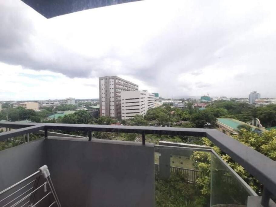 Cubao Manhattan Heights Unit 6h Tower B, 2br Apartment
