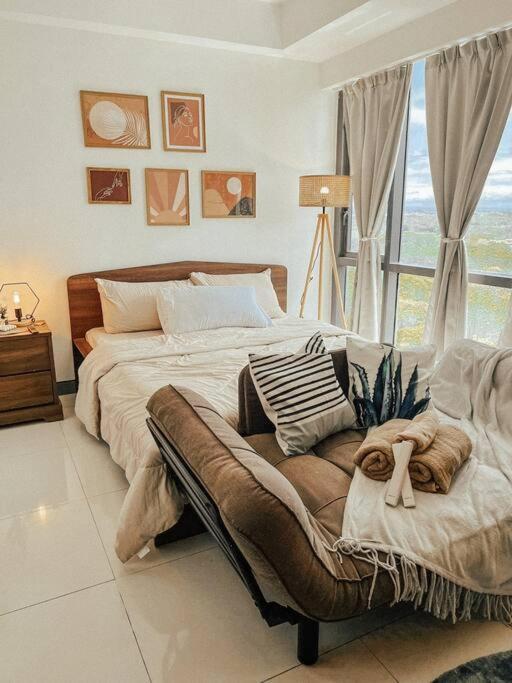 Apartment Chic And Cozy Viceroy Residences Taguig Manila