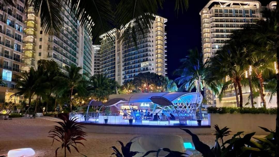 Urban At Azure Apartment Manila