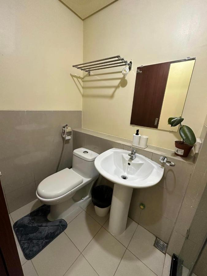 Apartment Modern Living In Makati *