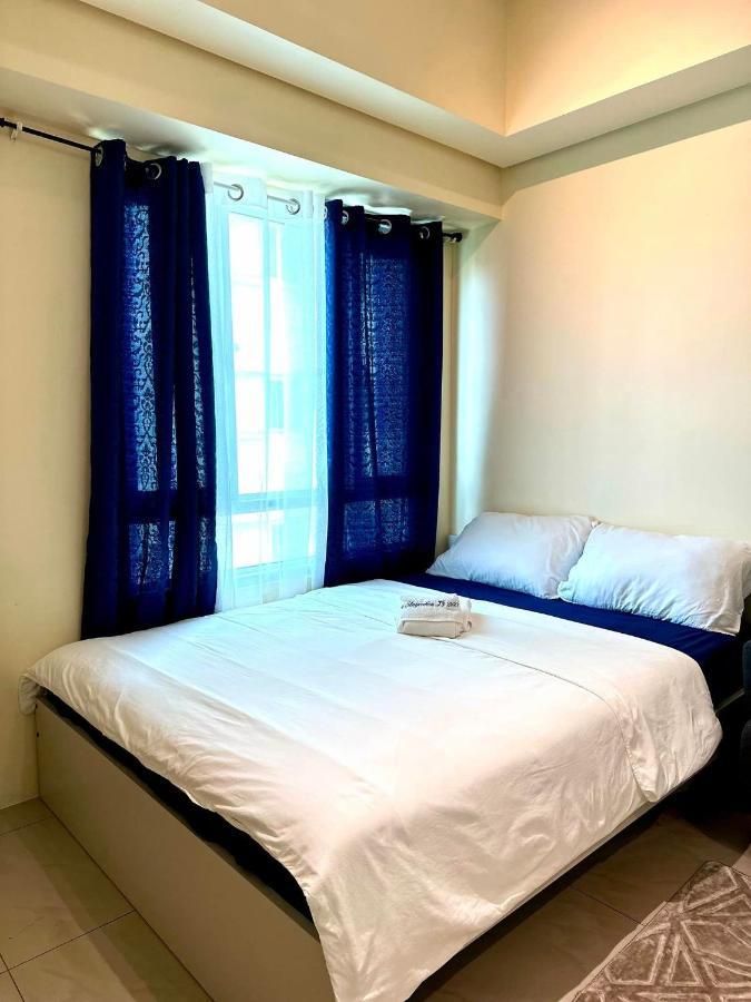 Modern Living In Makati Apartment Manila