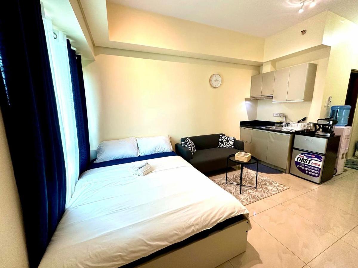 Modern Living In Makati Apartment Manila
