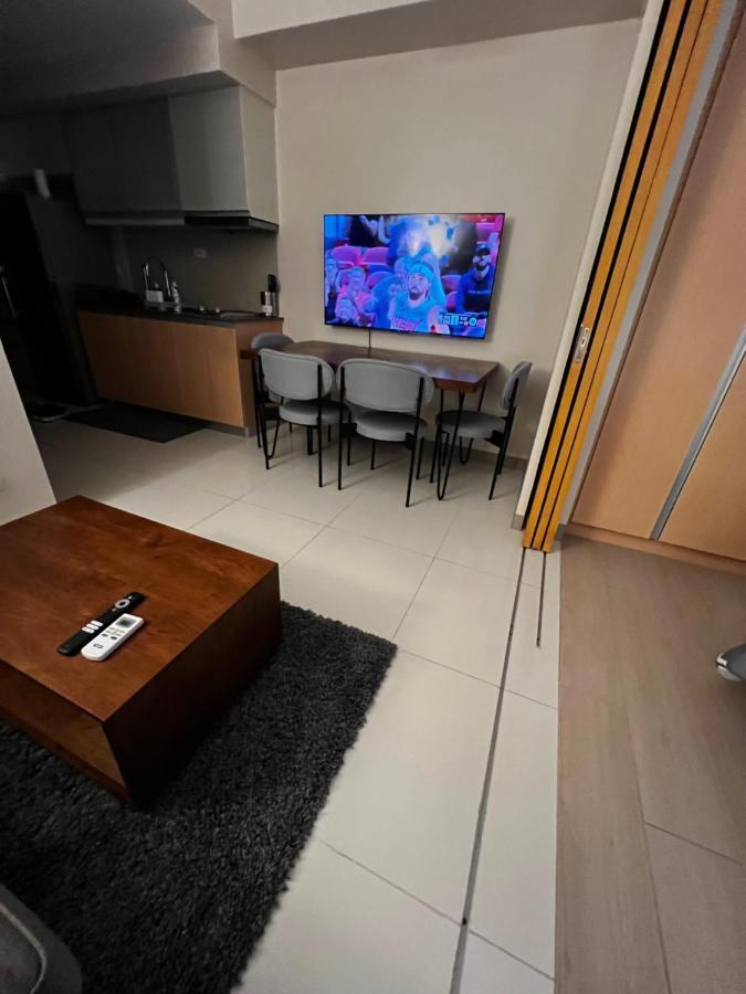 Apartment 1 Bedroom Uptown Bgc Across Uptown Mall